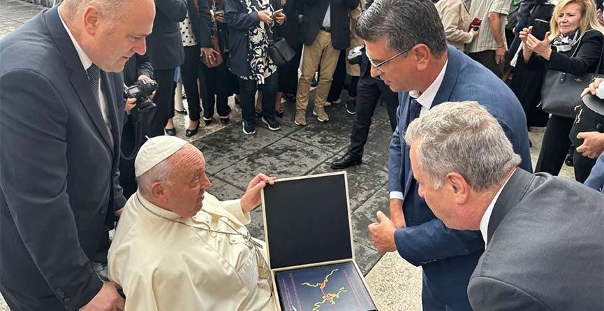 Tsamichas Ioannis Vatican Pope Francis.jpg